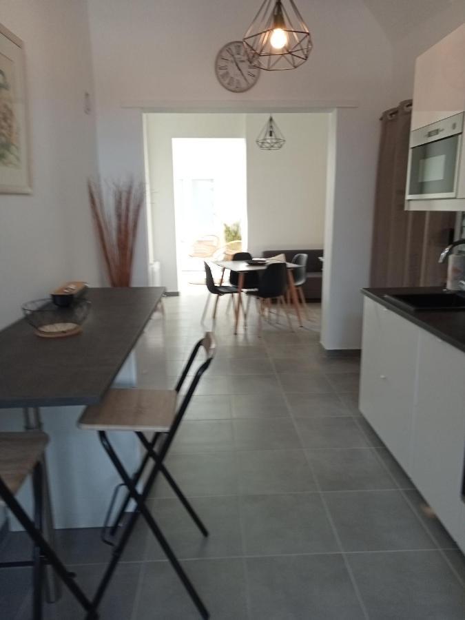 Apartament Chez Jean.Mi Millas Zewnętrze zdjęcie